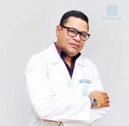 Dr. César Arveláez