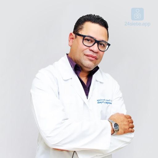 Dr. César Arveláez