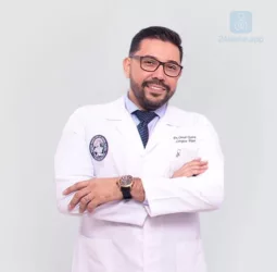 Dr. Omar Quintero