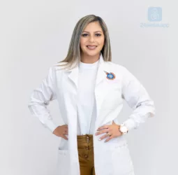 Dra. Andrea Martínez