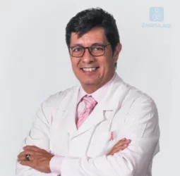 Dr. Ricardo López