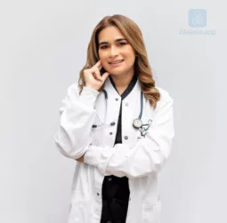 Dra. Estefania Anziani