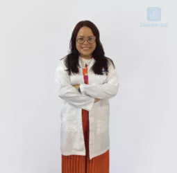 Dra. Jaqueline  Bello