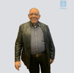 Dr. Juan Félix  García