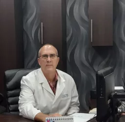 Dr. Damian Wielopolski