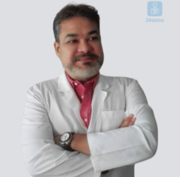 Dr. Lyndon  Franco