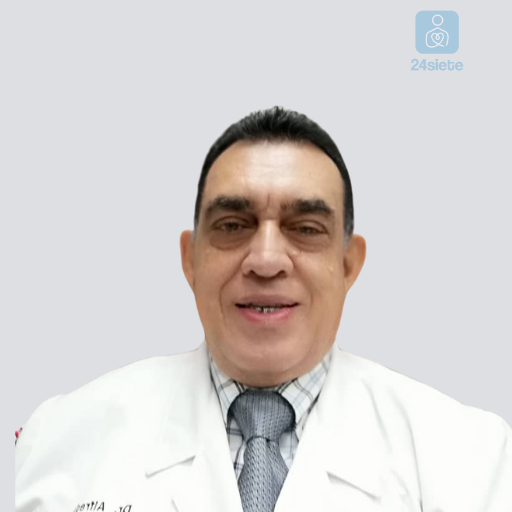 Dr. Alfredo  Urquiola