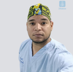 Dr. Leonardo  Caraballo