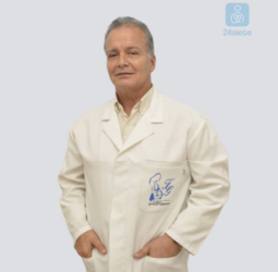 Dr. Francisco González