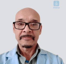 Dr. Francisco  Linares