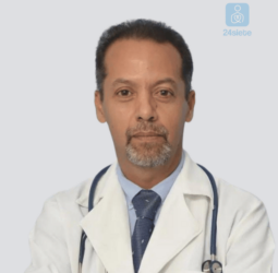 Dr. Richard Martínez