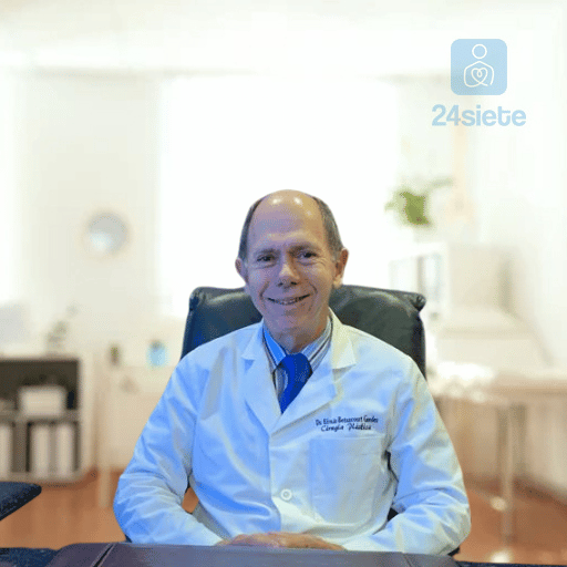 Dr. Efrain  Betancourt