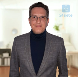 Dr. Christian  Rodríguez