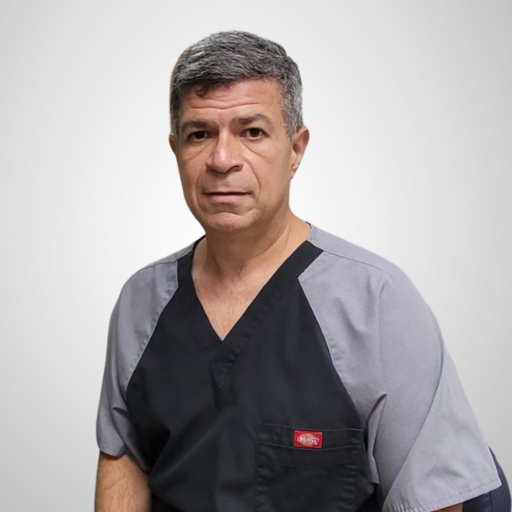 Dr. Hernán Daza Novellino